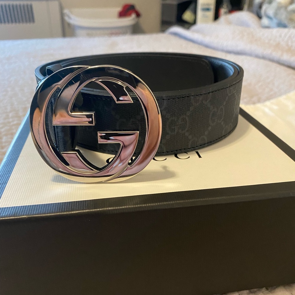 Mens Gucci belt